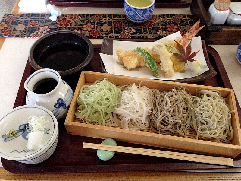 うぐいすラインの蕎麦屋「宇左ヱ門」